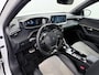 Peugeot e-2008 EV GT Pack 50 kWh | 3-Fase | Navigatie | Alcantara bekleding | Panoramisch schuifdak | Full Led koplampen | Adaptieve cruise control | Stoelverwarming