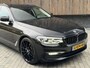 BMW 5-Serie Touring 520i High Executive Automaat | Apple CarPlay | Leren bekleding | Stoelverwarming | LED verlichting | Comfortstoelen met memory-functie | Draadloze telefoonlader | Achteruitrijcamera
