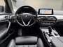 BMW 5-Serie Touring 520i High Executive Automaat | Apple CarPlay | Leren bekleding | Stoelverwarming | LED verlichting | Comfortstoelen met memory-functie | Draadloze telefoonlader | Achteruitrijcamera