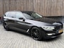 BMW 5-Serie Touring 520i High Executive Automaat | Apple CarPlay | Leren bekleding | Stoelverwarming | LED verlichting | Comfortstoelen met memory-functie | Draadloze telefoonlader | Achteruitrijcamera