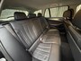 BMW 5-Serie Touring 520i High Executive Automaat | Apple CarPlay | Leren bekleding | Stoelverwarming | LED verlichting | Comfortstoelen met memory-functie | Draadloze telefoonlader | Achteruitrijcamera