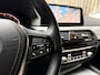 BMW 5-Serie Touring 520i High Executive Automaat | Apple CarPlay | Leren bekleding | Stoelverwarming | LED verlichting | Comfortstoelen met memory-functie | Draadloze telefoonlader | Achteruitrijcamera
