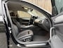 BMW 5-Serie Touring 520i High Executive Automaat | Apple CarPlay | Leren bekleding | Stoelverwarming | LED verlichting | Comfortstoelen met memory-functie | Draadloze telefoonlader | Achteruitrijcamera