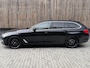 BMW 5-Serie Touring 520i High Executive Automaat | Apple CarPlay | Leren bekleding | Stoelverwarming | LED verlichting | Comfortstoelen met memory-functie | Draadloze telefoonlader | Achteruitrijcamera
