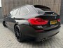 BMW 5-Serie Touring 520i High Executive Automaat | Apple CarPlay | Leren bekleding | Stoelverwarming | LED verlichting | Comfortstoelen met memory-functie | Draadloze telefoonlader | Achteruitrijcamera