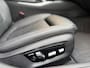 BMW 5-Serie Touring 520i High Executive Automaat | Apple CarPlay | Leren bekleding | Stoelverwarming | LED verlichting | Comfortstoelen met memory-functie | Draadloze telefoonlader | Achteruitrijcamera