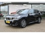 BMW iX1 eDrive20 67 kWh , Automaat, M-Sportpakket, Leder/alcantara Bekleding, Navi, Clima, Camera, Adap.Cruise, Stoelverwarming, Apple Carplay, Andoid Auto, LMV 18 Inch, Dakrails