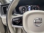 Volvo XC60 2.0 T5 AWD Inscription / Automaat / NL-Auto / 1e-Eigenaar / Dealer-Onderhouden / Vol-Leder / Pilot-Assist / Standkachel / Open-Panodak / Stoelverwarming / Apple-Carplay & Android-Auto / Elektr.-Trekhaak / Elektr.-Stoelen met Geheugen / Elektr.-Achterklep / Dodehoek-Detectie / Keyless / LED-Adaptief / Camera-Achter / PDC V+A / 19'' LMV / ENZ.