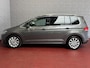 Volkswagen Touran 2.0 TDI 150PK 6VERS HIGHLINE 7 PERS NAVI STOELVERW ADAP.CRUISE 7 Persoons - 7 Zitter