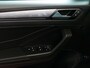 Volkswagen T-Roc 1.5 TSI 150PK STYLE PLUSBI-TONE ZWART DAK/SPIEGELS ALCANTARA IQ. ELEK.KLEP ADAP.CRUISE VIR.COCKPIT CAMERA STOEL/STUUR VERW. 17''LMV 06/2024