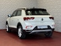 Volkswagen T-Roc 1.5 TSI 150PK STYLE PLUSBI-TONE ZWART DAK/SPIEGELS ALCANTARA IQ. ELEK.KLEP ADAP.CRUISE VIR.COCKPIT CAMERA STOEL/STUUR VERW. 17''LMV 06/2024