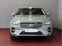 Volvo XC60 ✅NIEUWE AUTO✅ VAPOUR GREY 2.0 T6 350PK PHEV LEER AWD PLUS BRIGHT LONG RANGE PANO PERF.AUDIO ELEK.KLEP