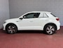 Volkswagen T-Roc 1.5 TSI 150PK R-LINE EVO IQ LIGHT ALCANTARA ELEK.KLEP CARPLAY STOEL/STUUR VERW. 18"LMV VIR.COCKPIT 2024 "Volkswagen rijden begint bij Topautos.nl – 75 topmodellen direct op voorraad!"