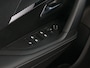 Peugeot 2008 1.2 130PK MET TREKHAAK BLACK EDITION BLINDSPOT CARPLAY NAVI LED VIR.COCKPIT 360.CAMERA ADAP.CRUISE KEYLESS STOELVERW. 11/2024