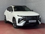 Hyundai Tucson NIEUWE AUTO 1.6 T-GDI PHEV 252PK 4WD N-LINE SKY PANO. 360.CAMERA SMART.PARK ELEK.KLEP ELEK.STOEL/GEHEUG.VERWARMD SUBWFR 19''LMV ZWARTE HEMEL HEADUP STOELKOELING STUURVERW. PLUG IN HYBRIDE - 5 JAAR GARANTIE