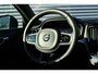 Volvo V60 2.0 T6 Plug-in hybrid AWD Plus Dark | Lichtmetalen Velgen 18" | Lederen Bekleding | Premium Audio by Harman Kardon | Rondomzicht Camera | Trekhaak Elektrisch Uitklapbaar | Verwarmde Voorruit | Electronic Climate Controle |Voorstoelen + Stuurwiel Verwarmd |