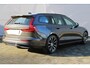 Volvo V60 2.0 T6 Plug-in hybrid AWD Plus Dark | Lichtmetalen Velgen 18" | Lederen Bekleding | Premium Audio by Harman Kardon | Rondomzicht Camera | Trekhaak Elektrisch Uitklapbaar | Verwarmde Voorruit | Electronic Climate Controle |Voorstoelen + Stuurwiel Verwarmd |