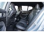 Volvo XC40 Recharge Plus 70 kWh | Adaptieve cruise control | Stoel- en stuurverwarming | Nubuck Interieur | Warmtepomp | 20 inch velgen | Camera |