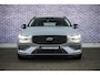 Volvo V60 2.0 B3 Essential Edition | Sport Pack | 19" Black Edition Velgen | Leder | Adaptieve Cruise Control | Stoelverwarming | Park Assist |