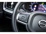 Volvo V60 2.0 B3 Essential Edition | Sport Pack | 19" Black Edition Velgen | Leder | Adaptieve Cruise Control | Stoelverwarming | Park Assist |