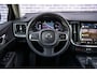 Volvo V60 2.0 B3 Essential Edition | Sport Pack | 19" Black Edition Velgen | Leder | Adaptieve Cruise Control | Stoelverwarming | Park Assist |