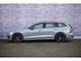 Volvo V60 2.0 B3 Essential Edition | Sport Pack | 19" Black Edition Velgen | Leder | Adaptieve Cruise Control | Stoelverwarming | Park Assist |