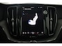 Volvo XC60 2.0 T6 Plug-in hybrid AWD Plus Dark Stoel + Stuur verwarming | Trekhaak | BLIS | Elektrische stoelen | Panorama dak |