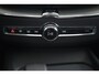 Volvo XC60 2.0 T6 Plug-in hybrid AWD Plus Dark Stoel + Stuur verwarming | Trekhaak | BLIS | Elektrische stoelen | Panorama dak |