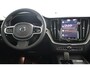 Volvo XC60 2.0 T6 Plug-in hybrid AWD Plus Dark Stoel + Stuur verwarming | Trekhaak | BLIS | Elektrische stoelen | Panorama dak |