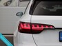 Audi A4 Avant 35 TFSI S edition | Zwart Optiek | 20inch velgen