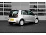 Volkswagen Up! 1.0 | Clima | Cruise control | Camera |