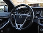 Volvo V40 2.0 D3 150 PK Business Sport R-Design Panoramadak Harman Kardon LED Standkachel Trekhaak Stoelverwarming 18"