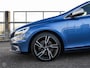 Volvo V40 2.0 D3 150 PK Business Sport R-Design Panoramadak Harman Kardon LED Standkachel Trekhaak Stoelverwarming 18"