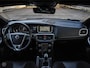 Volvo V40 2.0 D3 150 PK Business Sport R-Design Panoramadak Harman Kardon LED Standkachel Trekhaak Stoelverwarming 18"