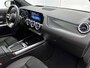 Mercedes-Benz GLA 250 e AMG Plug-In Hybride Edition AMG Line | Panorama Schuif-Kanteldak | Head-up-Display | Sfeerverlichting | Memory Voorstoelen. Inclusief 24 maanden MB Certified garantie voor Europa.