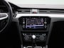 Volkswagen Passat Variant 1.5 TSI Comfort Business | Automaat | Panoramadak | Apple Carplay / Android Auto | Elek. Kofferklep | DAB Radio | Climate Control | Adap. Cruise |