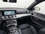Mercedes-Benz E-klasse 200 AMG Styling Sfeerverlichting Widescreen Camera 1e eigenaar Dealer onderhouden