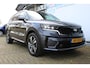 Kia Sorento 1.6 T-GDI Plug-in Hybrid 4WD ExecutiveLine 7p. | Incl. 12 maanden Garantie | Head-Up Display | Stoel/stuur verwarming | Stoelventilatie | Achterbank verwarmd | Elektrisch verstelbare stoelen met memory | BOSE Audiosysteem | Keyless entry/start | Dodehoeksensoren | Afneembare trekhaak | Elektrische kofferbakklep | 360* Camera | Adaptive cruise | Virtual cockpit | Navigatie | Climate controle | Apple CarPlay/Android Auto |