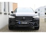 Volvo XC60 2.0 T6 Plug-in hybrid AWD Plus Black Edition | Panoramadak | Actieve luchtvering met FOUR-C | Head-up display | Extra getint glas | Verwarmbare voorstoelen | Verwarmbaar stuurwiel | Visual Park Assist met Front "Fisheye" view | Adaptive cruise control | Pilot assist | Blind spot | Google-Maps navigatie |