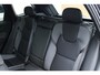 Volvo XC60 2.0 T6 Plug-in hybrid AWD Plus Black Edition | Panoramadak | Actieve luchtvering met FOUR-C | Head-up display | Extra getint glas | Verwarmbare voorstoelen | Verwarmbaar stuurwiel | Visual Park Assist met Front "Fisheye" view | Adaptive cruise control | Pilot assist | Blind spot | Google-Maps navigatie |