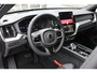 Volvo XC60 2.0 T6 Plug-in hybrid AWD Plus Black Edition | Panoramadak | Actieve luchtvering met FOUR-C | Head-up display | Extra getint glas | Verwarmbare voorstoelen | Verwarmbaar stuurwiel | Visual Park Assist met Front "Fisheye" view | Adaptive cruise control | Pilot assist | Blind spot | Google-Maps navigatie |