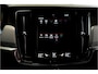 Volvo V90 2.0 T4 140kW/190pk Aut8 R-Design PANORAMADAK + FULL LED HIGH BEAM + NAVI SENSUS + PILOT ASSIST + ADAPT.CRUISE + STOELVERWARMING + LEER/ALCANTARA + LANE ASSIST + KEYLESS ENTRY&GO + ON-CALL + PARKSENSOREN + 19" LM-VELGEN!!