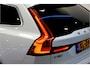 Volvo V90 2.0 T4 140kW/190pk Aut8 R-Design PANORAMADAK + FULL LED HIGH BEAM + NAVI SENSUS + PILOT ASSIST + ADAPT.CRUISE + STOELVERWARMING + LEER/ALCANTARA + LANE ASSIST + KEYLESS ENTRY&GO + ON-CALL + PARKSENSOREN + 19" LM-VELGEN!!