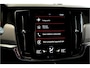 Volvo V90 2.0 T4 140kW/190pk Aut8 R-Design PANORAMADAK + FULL LED HIGH BEAM + NAVI SENSUS + PILOT ASSIST + ADAPT.CRUISE + STOELVERWARMING + LEER/ALCANTARA + LANE ASSIST + KEYLESS ENTRY&GO + ON-CALL + PARKSENSOREN + 19" LM-VELGEN!!