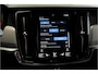 Volvo V90 2.0 T4 140kW/190pk Aut8 R-Design PANORAMADAK + FULL LED HIGH BEAM + NAVI SENSUS + PILOT ASSIST + ADAPT.CRUISE + STOELVERWARMING + LEER/ALCANTARA + LANE ASSIST + KEYLESS ENTRY&GO + ON-CALL + PARKSENSOREN + 19" LM-VELGEN!!