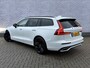 Volvo V60 T6 Plug-in Hybride AWD R-Design | Black Edition | Adaptive Cruise Control | Stoel- en stuurverwarming | Sportstoelen | Getint glas | Dode hoek detectie BLIS | Keyless |