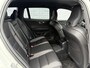 Volvo V60 T6 Plug-in Hybride AWD R-Design | Black Edition | Adaptive Cruise Control | Stoel- en stuurverwarming | Sportstoelen | Getint glas | Dode hoek detectie BLIS | Keyless |