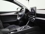 SEAT Leon Sportstourer 1.5 TSI e-Hybrid FR Business 204 PK | Automaat | LED Koplampen | Trekhaak | Navigatie | Climate Control | Apple Carplay/Android Auto | Achteruitrijcamera | Adaptive Cruise Control | Parkeersensoren | Privacy Glass | Virtual Cockpit | Direct leverbaar! |