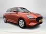 Suzuki Swift 1.2 Comfort Smart Hybrid Navigatiesysteem | Adaptieve Cruise Control | Airconditioning | Apple CarPlay & Android Auto | Elektrische ramen voor- en achter | Parkeersensoren achter | Achteruitrijcamera | Fabrieksgarantie t/m juli 2030