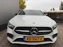 Mercedes-Benz A-klasse 180 Business Solution AMG Night Upgrade AUTOMAAT / ECC / CRUISE / NAVI / LMV / CAMERA / SENSOREN V+A